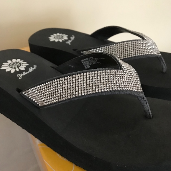 yellow box cliff flip flops